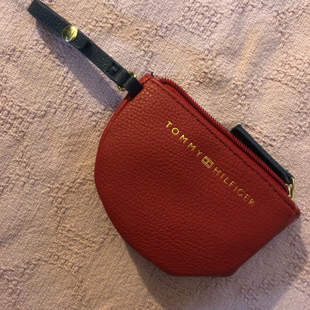 Clip-on Tommy Hilfiger coin pouch